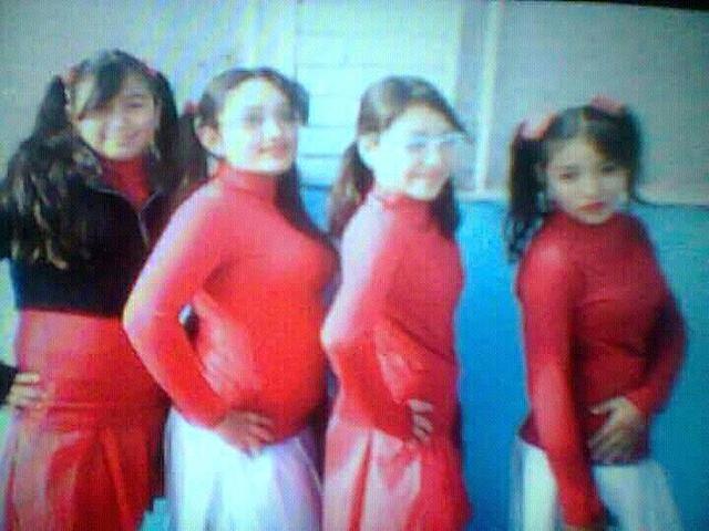 Cuando estaba en la primaria creo que fue mi peor época pues comenzaron haber muchos problemas en mi casa y yo comenze a deprimirme demasiado aparte de que me portaba muy mal.