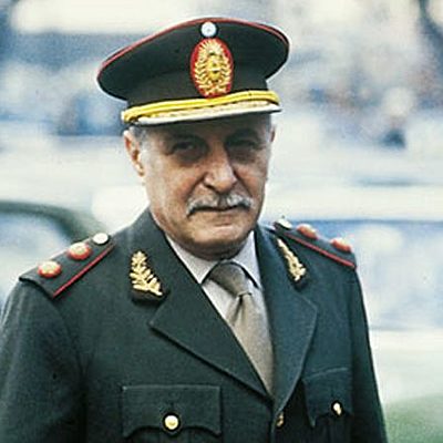 Timeline: Gobierno de Eduardo Viola (1981)