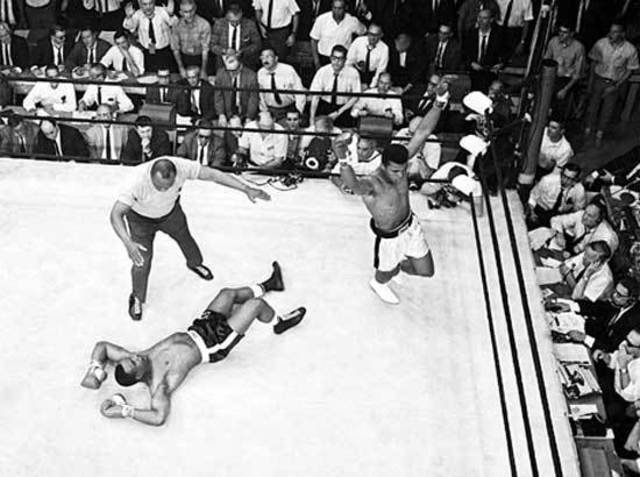 Muhammad Ali defeats Sony Liston in Heavyweight title