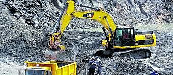 Ley 28 de 1974 "Por la cual se reviste al Presidente de la República de facultades extraordinarias en materia administrativa, y se dictan otras disposiciones"