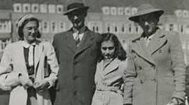 Timeline: Ana en busca de la felicidad. Yeison Cifuentes, Viviana Gómez y Jhoan Ordóñez