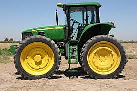 Tractor elevado metalico.