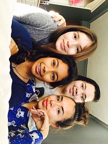 Pijamadas con mis amigas después de un cumpleaños.