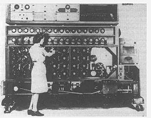 Máquina de Turing: este aparato extremadamente sencillo  realiza cualquier cómputo que un computador digital sea capaz de realizar, máquina que opera mecánicamente sobre una cinta. consta de Una cinta que está dividida en celdas una al lado de la otra.
