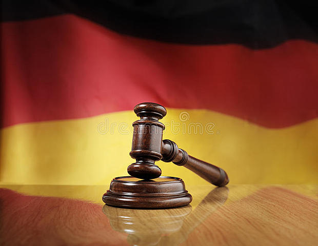 EN ALEMANIA APARECEN LAS PRIMERAS LEYES DE COMPENSACION DEL TRABAJADOR.