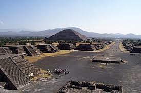 Teotihuacan is deliberately destroyed by fire