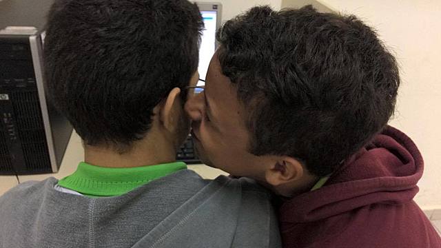 en la primera oportunidad, tus amigos llenarán tus oídos de mierda