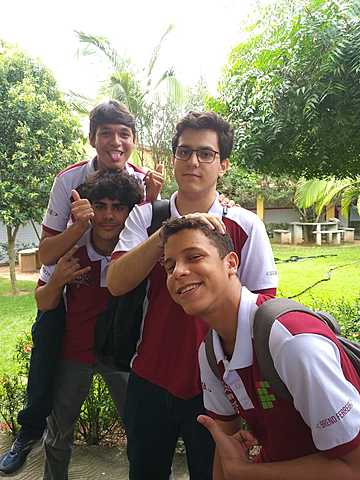 Tenemos las camisas (finalmente)