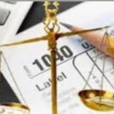 Timeline: Contexto histórico de la Administración Pública y gestión de recursos