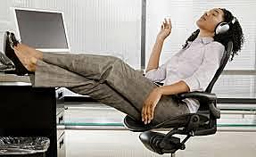 EFECTOS DE LA MÚSICA EN EL TRABAJO