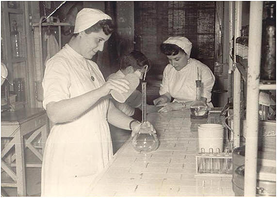 AYUDANTES TECNICO SANITARIOS