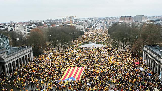 Primera gran manifestació independentista (social)
