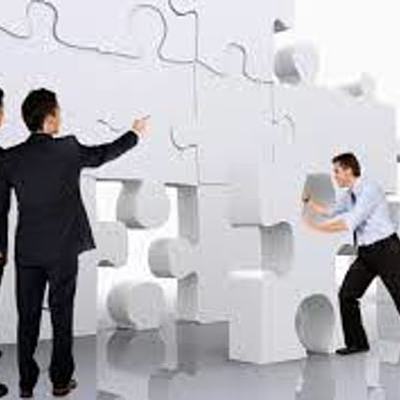 Timeline: Las principales etapas y corrientes teóricas acerca de la administración y la gestión en el sistema educativo mexicano