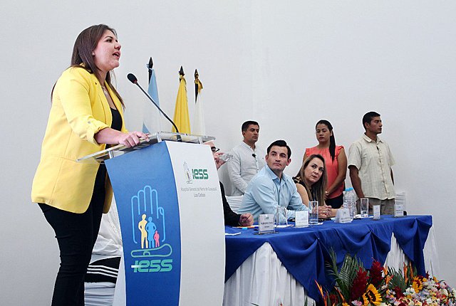 Compromiso con la universalización