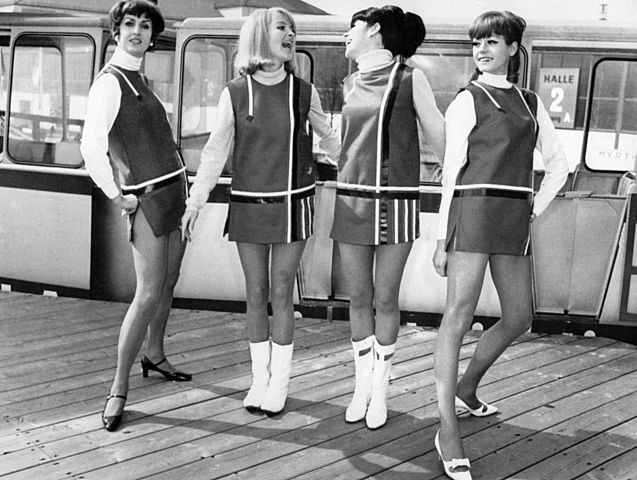 La mini jupe par Mary Quant.
