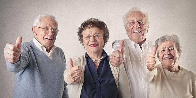 Por la mujer y la vejez en Bogota