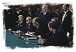 Tratado de París. EEUU se retira de Vietnam.