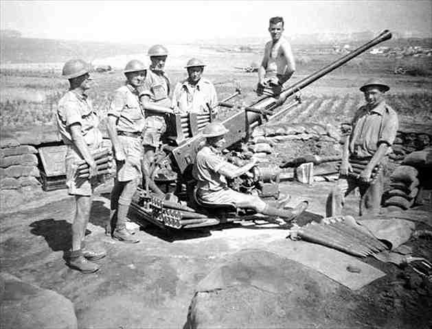 Troops sail to Greece