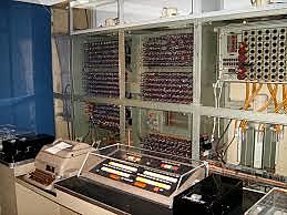 La primera computadora de Konrad Zuse aprovechando los tubos de vacío.