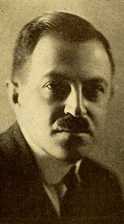 Max Fleischer made a patent for the Rotoscope.