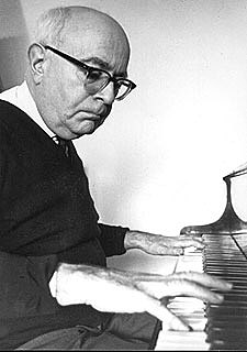 Ayudante de Adorno