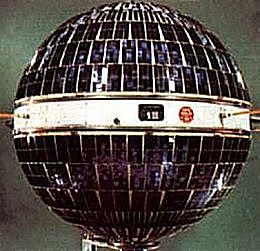 Courier el primer satélite de baja altura que permite la transmisión transatlántica de televisión