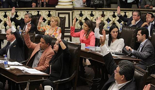 Exhorto de Reducción de sueldo