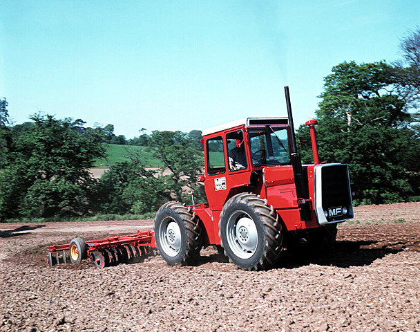 Massey Ferguson 1200