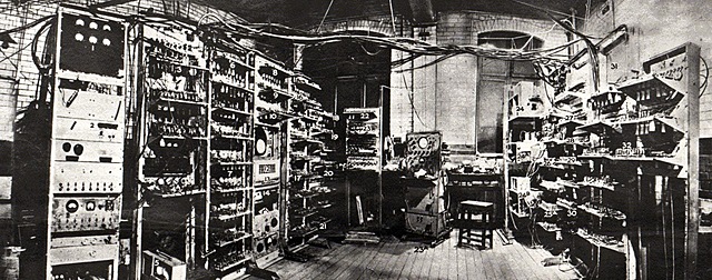 Ordenadores construidos con valvulas de vacio