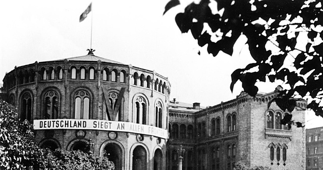 Tyskland invaderer Norge