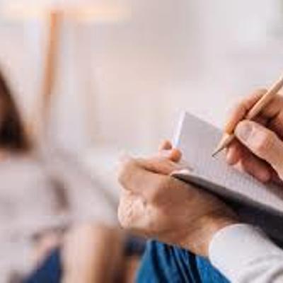 Timeline: La historia clínica y la anamnesis en la psicopatología actual