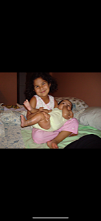 2008- Mi hermanita, Safa, nació en Bluefield, Virginia