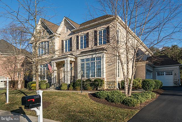 Mis padres, mi hermana, y yo nos mudamos de las casas