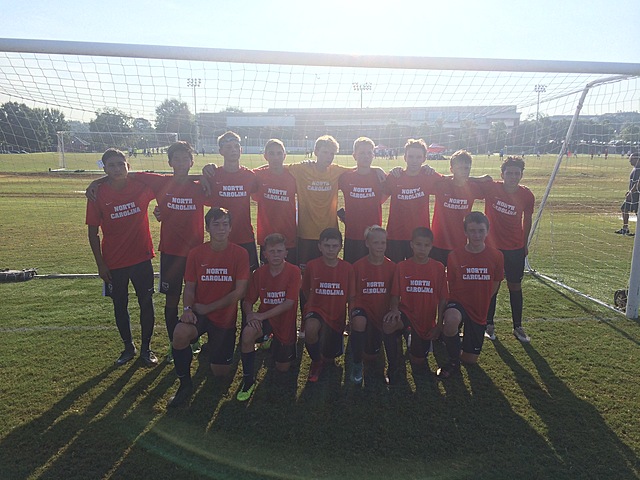 2018- Hicé el equipo de fútbol de carolina de norte.