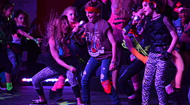 Timeline: Estuve en el teatro en dos mil catorce.