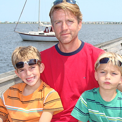 Timeline: salí de país en dos mil dieciseís.