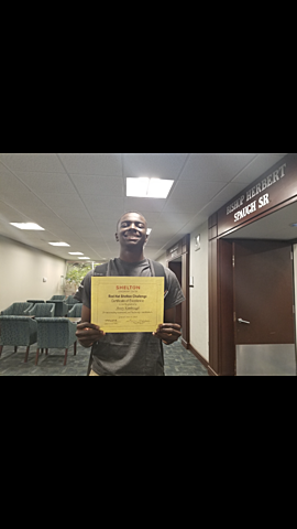 Recibí un certificado y un regalo.