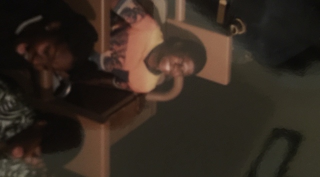 Fui en una montaña rusa en Disney World. ¡Fue muy intenso!