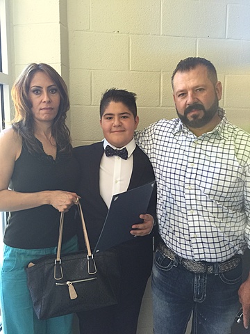 Mi graduación de grado ocho, 2014