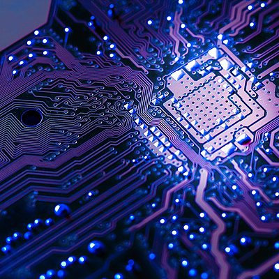 Timeline: Evolución Microprofesadores (TIC)