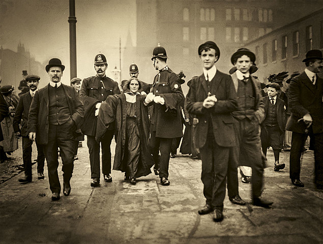 LA LUCHA DE LAS SUFRAGISTAS (SENECA FALLS)