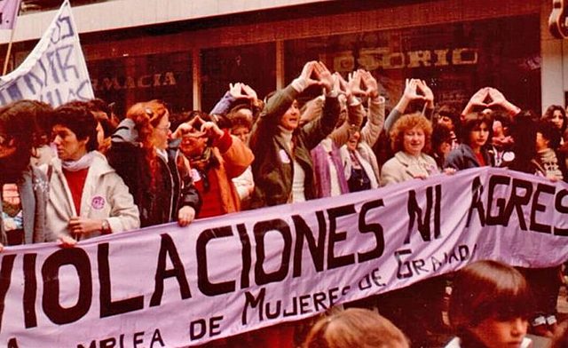 1967-1969 Desarrollo del feminismo radical.