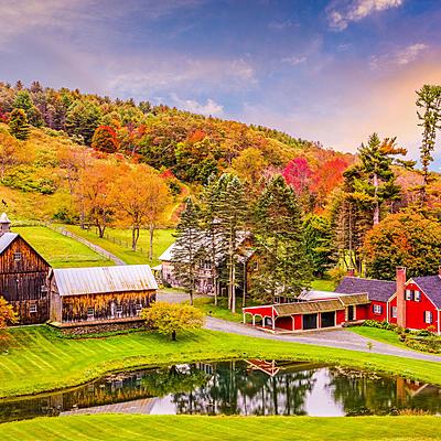 Timeline: New England Digital Timeline by Sydney Phipps