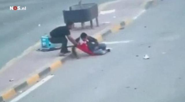 Dag 30 - Politie zet aanval in