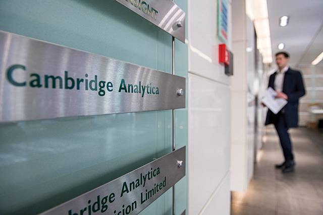 Cierre de Cambridge Analytica.