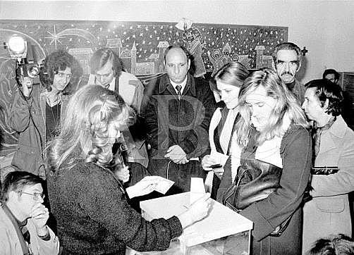 Aprobació de la nova constitució espanyola