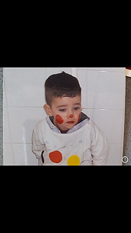 Em pinto la cara a la guardería