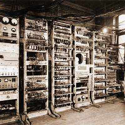 Timeline: GENERACIONES DE LAS COMPUTADORAS