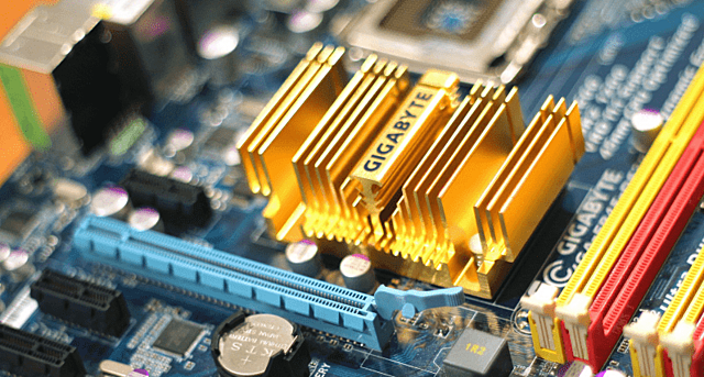 Se concluye el primer hardware desarrollado por el proyecto, conocido como Personal Sequential Inference (PSI) y la primera versión del sistema operativo Sequential Inference Machine Programming Operating System (SIMPOS).