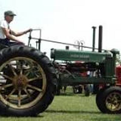 Timeline: Historia del tractor